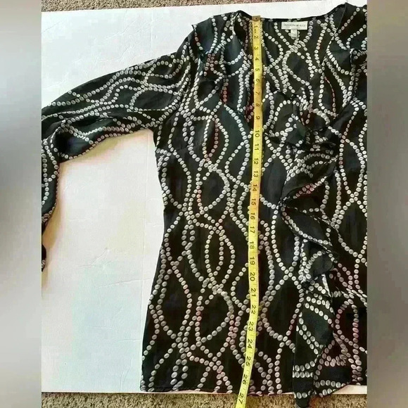 Woman’s sheer long sleeve light weight button up blouse- black/blue/tan - Large - Picture 8 of 11